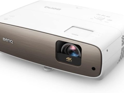 BenQ HT3550 4K Projector: HDR10, HLG, DCI-P3, Rec.709 - Darker Contrast